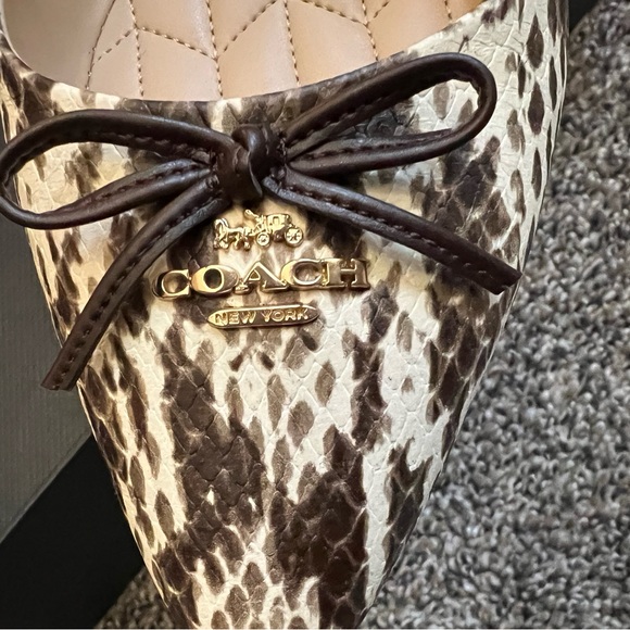 Coach flats new with tags and original box - Picture 4 of 5